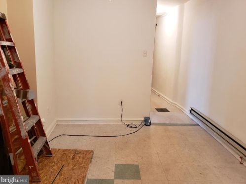 1224 28th St, Philadelphia, PA 19146-0036