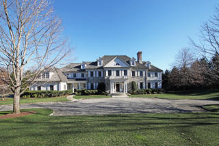 3 Old Round Hill Ln, Greenwich CT  06831-2665 exterior