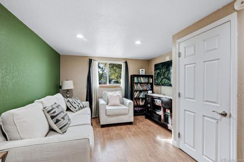 760 Evanston St, Aurora CO 80012-5718 exterior