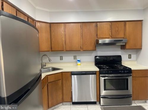 54 Wyndham Pl, Trenton NJ  08691-3123 exterior