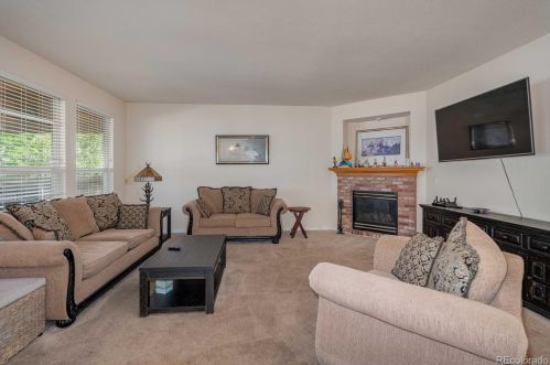 15454 Powers Dr, Aurora CO 80015-4239 exterior