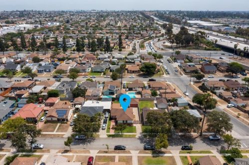 11738 Christopher Ave, Inglewood, CA 90303-3036