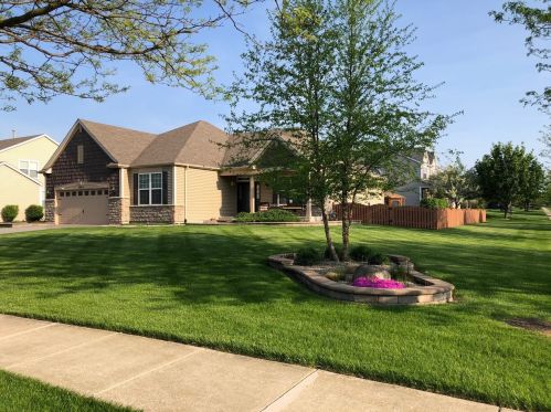 2866 Sterkel Rd, North Aurora, IL 60542-5000