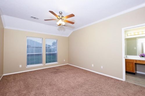 1612 Helmsley Dr, Richmond TX 77471-6137 exterior