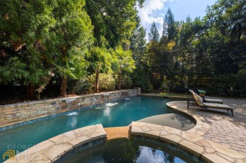 4711 Dudley Ln, Atlanta GA  30327-3330 exterior