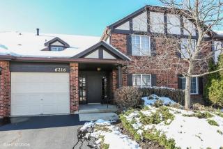 6216 Canterbury Ln, Willowbrook, IL 60527-2921