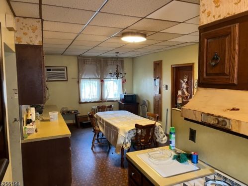 50 Anderson Ave, Paterson NJ  07512-2153 exterior