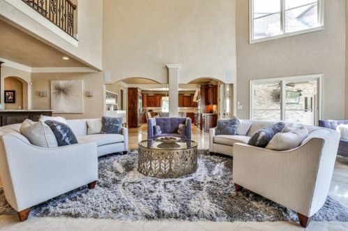 360 Cameron Ridge Dr, Atlanta GA  30328-4710 exterior