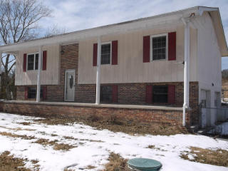 1054 Wolf Valley Rd, Heiskell, TN 37754-2704