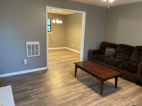 249 Valley Dr, Marshallville, GA 31030-3114