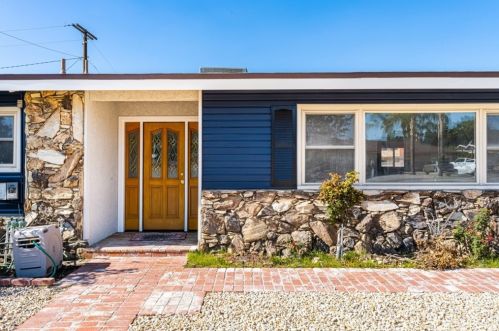 9732 Tamarind Ave, Bloomington, CA 92316-1645