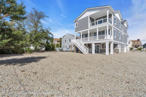 19 Sturgis Rd, Lavallette NJ 08735-2843 exterior