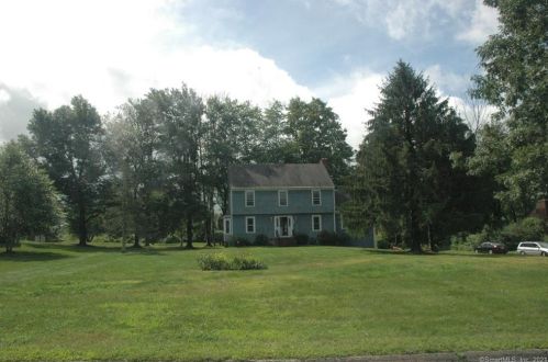 13 Clearview Dr, Sandy Hook, CT 06482-1333