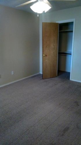 6819 Sierra Dr, Fort Worth TX  76180-6135 exterior