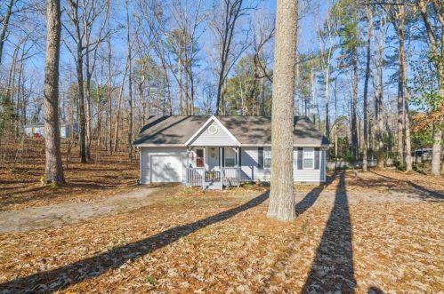 612 Victoria Rd, Holly Springs, GA 30189-6670