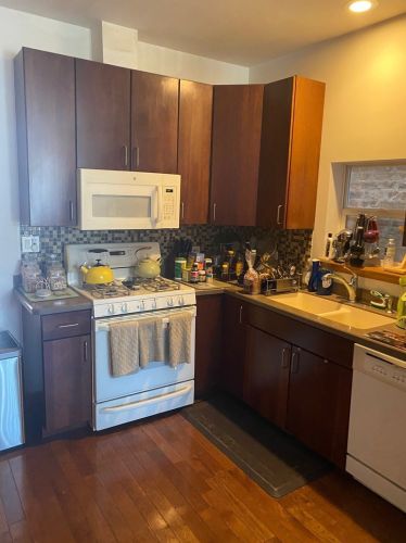 2926 Warren Blvd, Chicago, IL 60612-1932