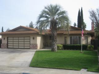960 Gary St, Turlock, CA 95382-0417