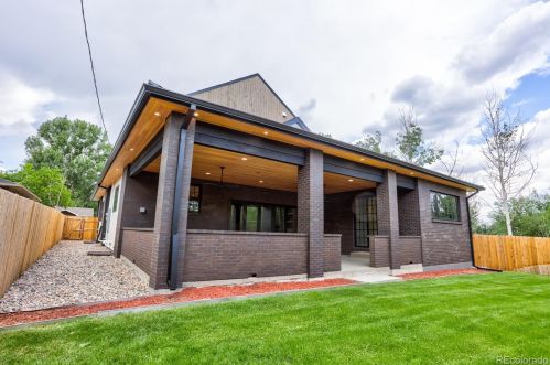 2732 Jackson St, Denver CO  80210-6638 exterior