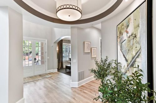 800 Lake Summit Dr, Atlanta GA  30342-1975 exterior