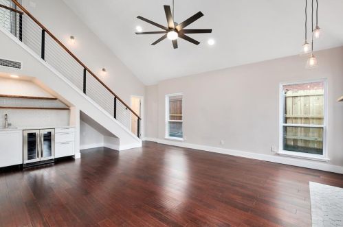 2749 Carmel Dr, Carrollton TX exterior