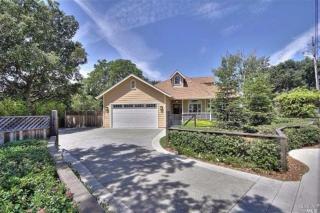 10041 Starr Rd, Windsor, CA 95492-9453
