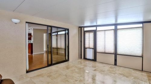 6932 Marilyn Dr, Huntington Beach CA  92647-4344 exterior