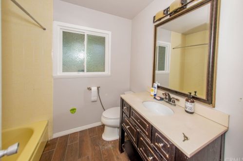 1457 Nutwood St, Anaheim CA  92804-6022 exterior