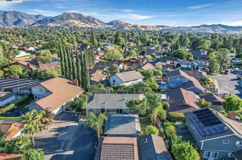 5442 Agostino Ct, Concord CA  94521-2421 exterior