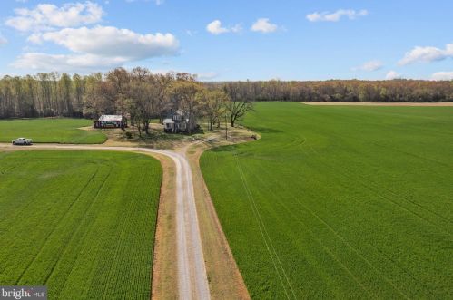 787 Sunnyside Rd, Tappahannock, VA 22560-5740