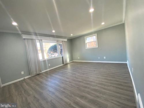 7804 Lockney Ave, Silver Spring MD 20912-7304 exterior