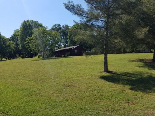 3209 Howell Rd, Mascot, TN 37806-1102