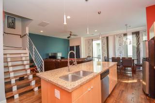 709 Andrews St, Houston TX  77019-5206 exterior