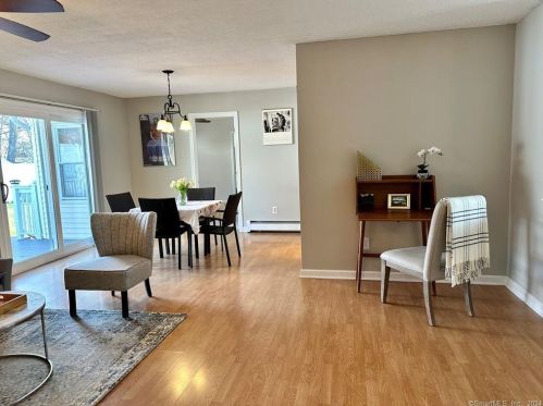 84 Mccormick Ln, Middletown CT  06457-2076 exterior