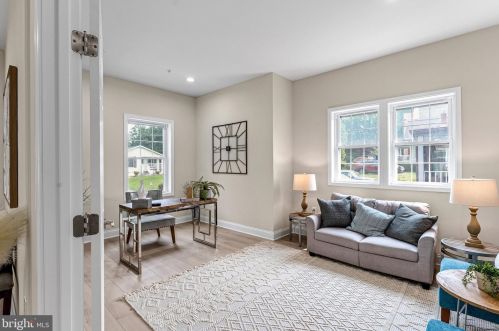 805 Colby Ave, Silver Spring MD 20912-5849 exterior