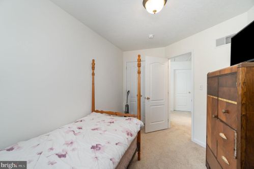 679 Walnut St, Hanover PA 17331-2050 exterior