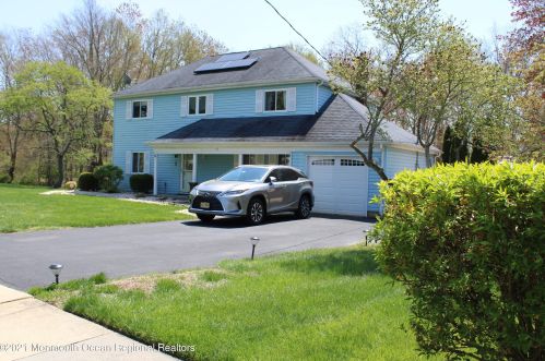 13 Hampton Dr, Jackson Twp, NJ 08527-1224