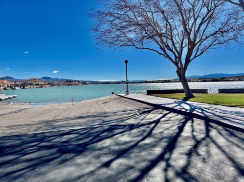 26195 Corona Dr, Helendale, CA 92342-7755