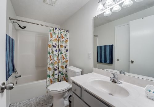 4052 Harris Ln, Springfield OH  45503-6458 exterior