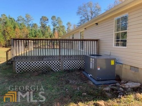 1261 Madden Bridge Rd, Molena, GA 30258-2225