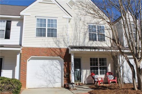 5083 Bartholomews Ln, Greensboro, NC 27407-2723