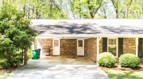 2798 Evans Woods Dr, Atlanta GA  30340-4814 exterior
