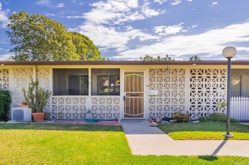 13344 El Dorado Dr, Seal Beach, CA 90740-3590