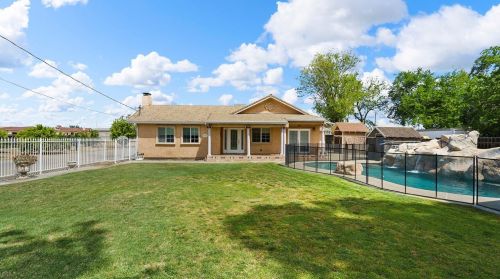 6643 Northland Rd, Manteca, CA 95336-8441