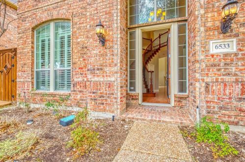 6533 Riveredge Dr, Plano TX  75024-6086 exterior
