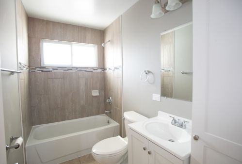 100 Fairwood Dr, Lemont IL  60440-2851 exterior