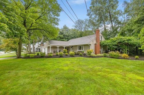 34 Beechwood Ln, Kensington, CT 06037-2045