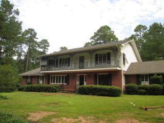 1421 Golf Club Rd, Douglas, GA 31533-7921