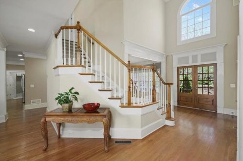 110 Elizabeth Cv, Roswell, GA 30075-6232