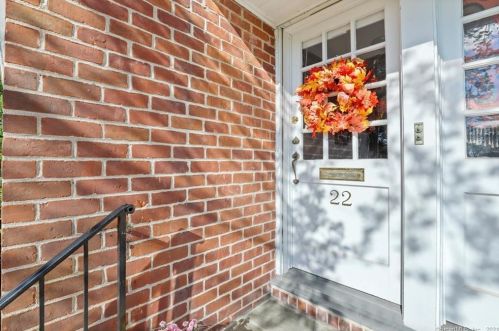 41 Milbank Ave, Greenwich, CT 06830-5760