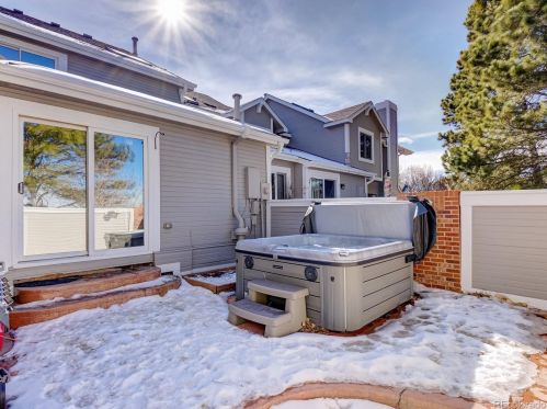 7510 Monaco Way, Englewood CO  80112-2550 exterior